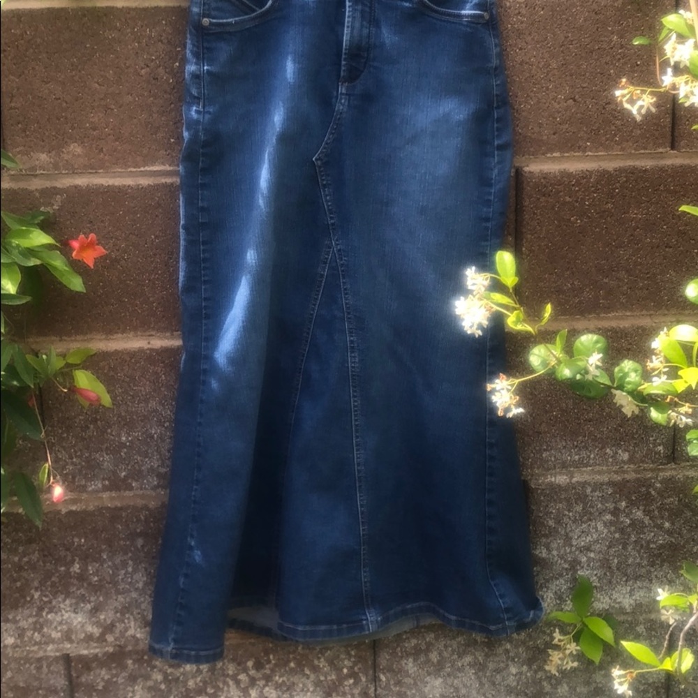 NYDJ Long Skirt , Made In USA, Cotton/poly/Spandex